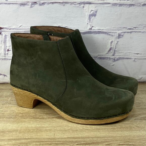 Dansko Maria Olive Green Nubuck Ankle Boots Women's 40 US 9.5-10 Zip Leather - Picture 1 of 8